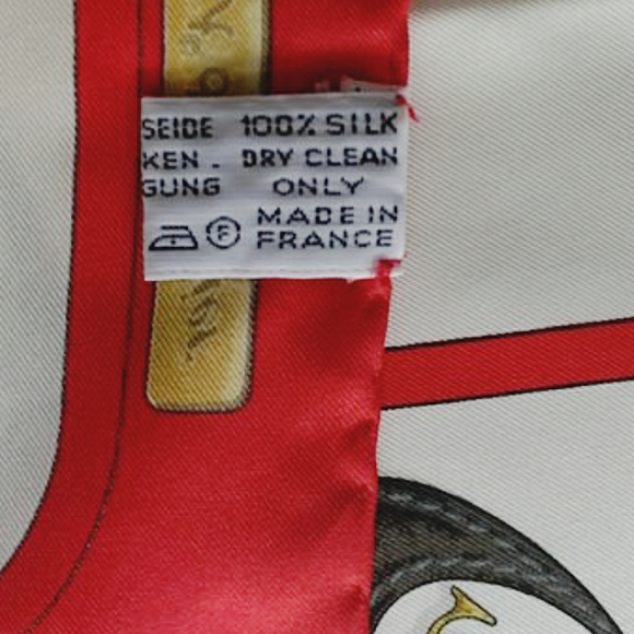 SCARF🧣 Must De Cartier   Paris  - Ceinture Scarf - Picture 2 of 4
